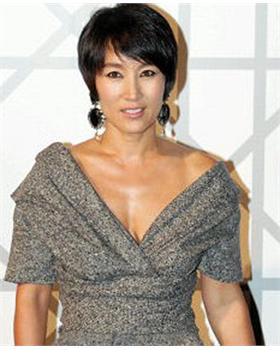 朱媛媛个人资料揭秘,星光熠熠与隐藏的小巷美食探索家