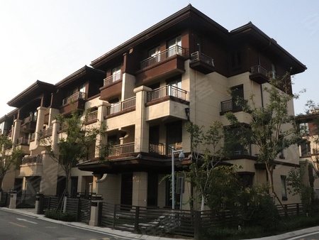 圣拉斐尔小镇最新价格揭晓，豪华居住新篇章开启