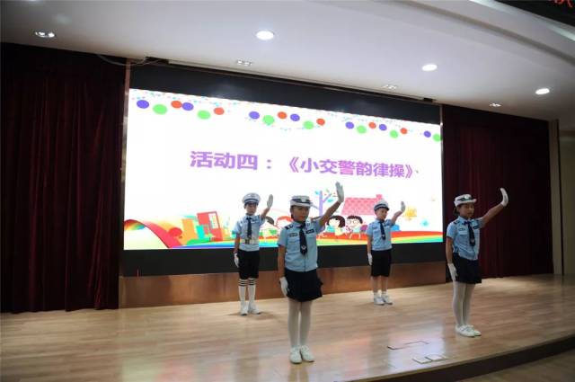 少先队说课比赛风采与小巷深处的特色小店探秘
