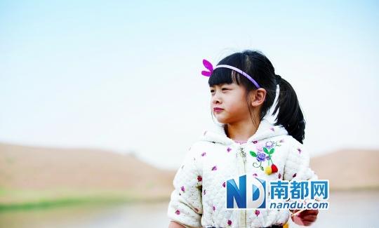 霍建华女儿近照，自然美景鼓舞心灵之旅