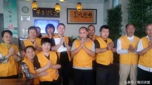 美国最新冠人数背后的故事，小巷独特小店中的抗疫观察