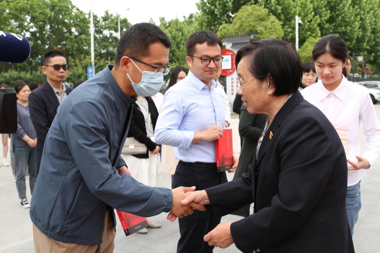 淮安超市招聘新动态，变化中展现自信与成就感的职业机会