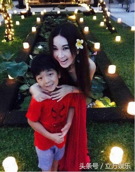 不老女演员的青春驻颜思辨，容颜不老背后的思考