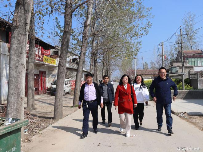 太原郑村变迁，学习铸就自信，村庄新貌与成就感展现