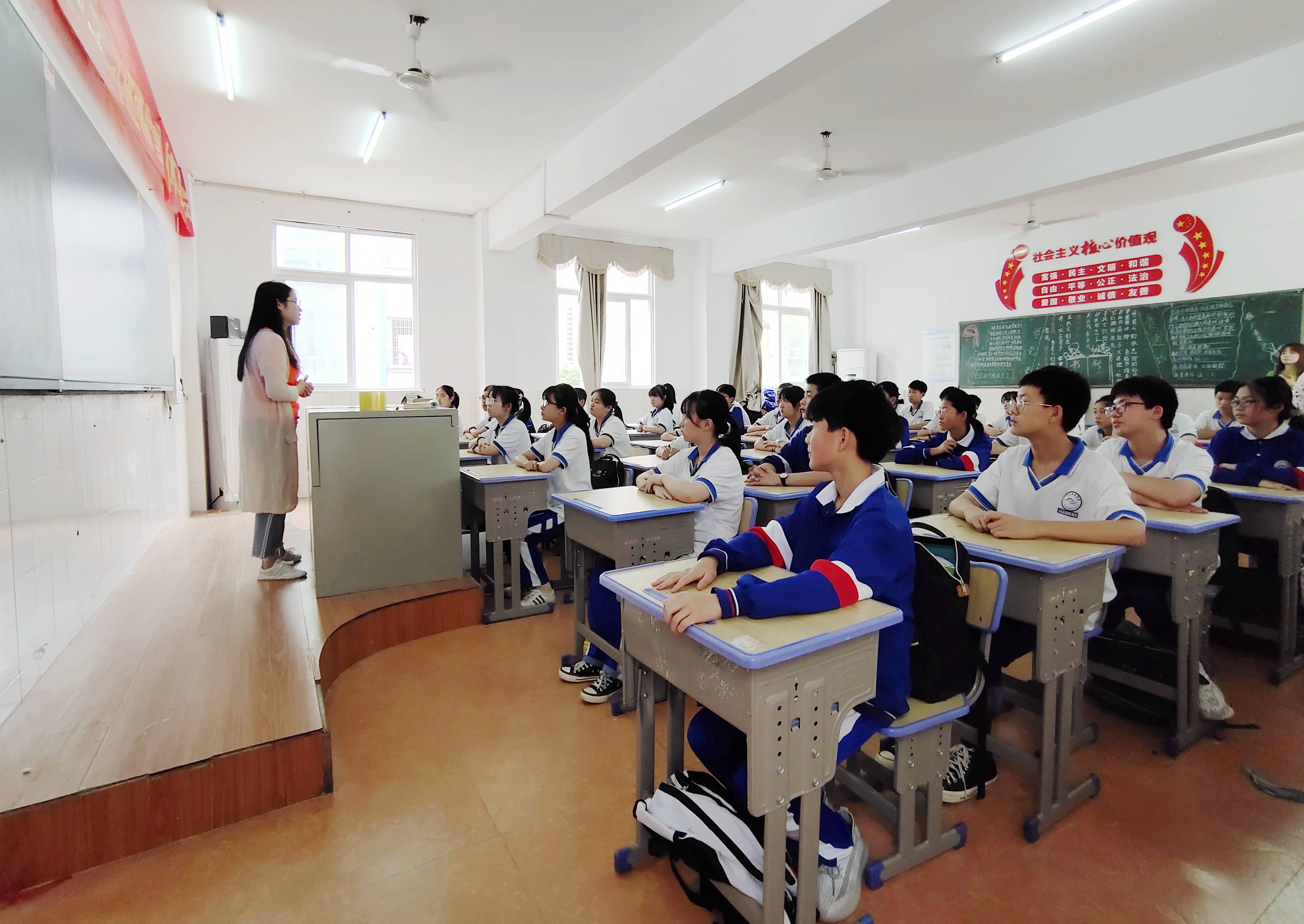 胶南女工招聘指南，8小时工作制的任务与技能学习全攻略