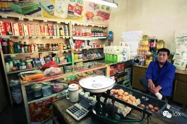 退休交医保最新动态，巷弄深处的秘事与独特小店的医保故事